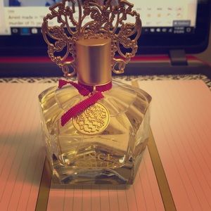 Vince Camuto perfume